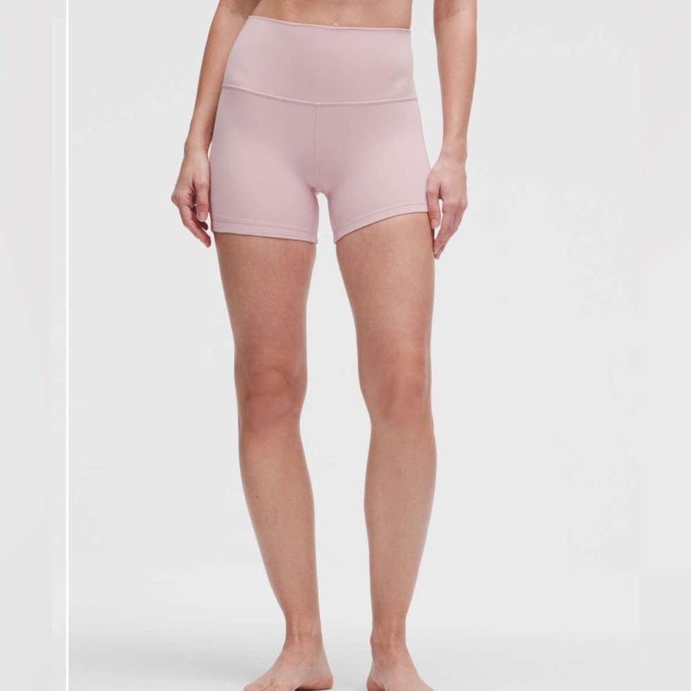 NWOT Lululemon Align High-Rise Short 4"
